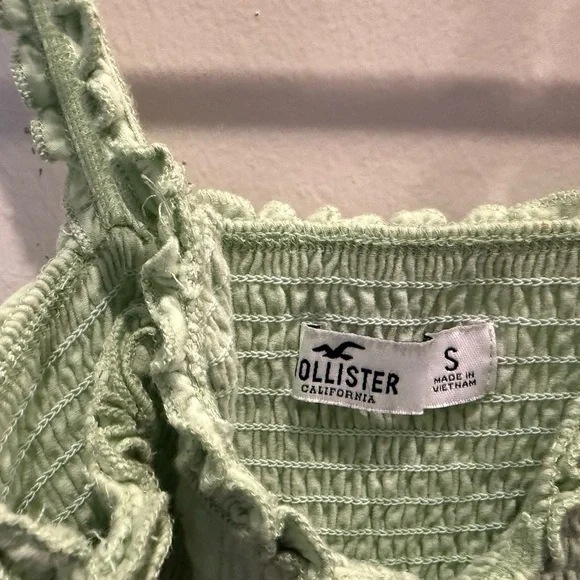 Set of 2 - Hollister Green and White Smocked Tank Tops - Picture 4 of 7